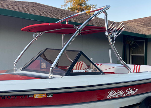 Advancer tower with red bimini